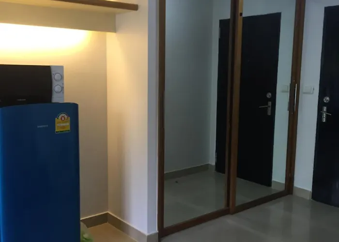 Savi Premium Near Bkk Piyavet Hospital Near Famous Pubs 別荘 *